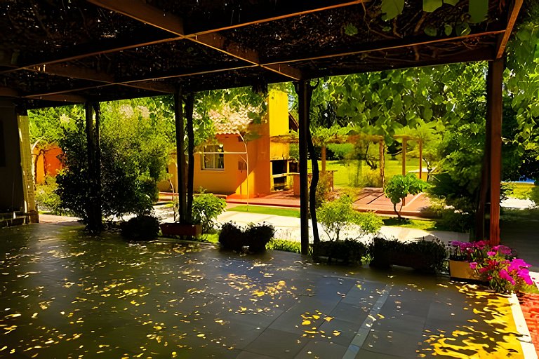 Cálida hab. c/baño privado y vista al jardín