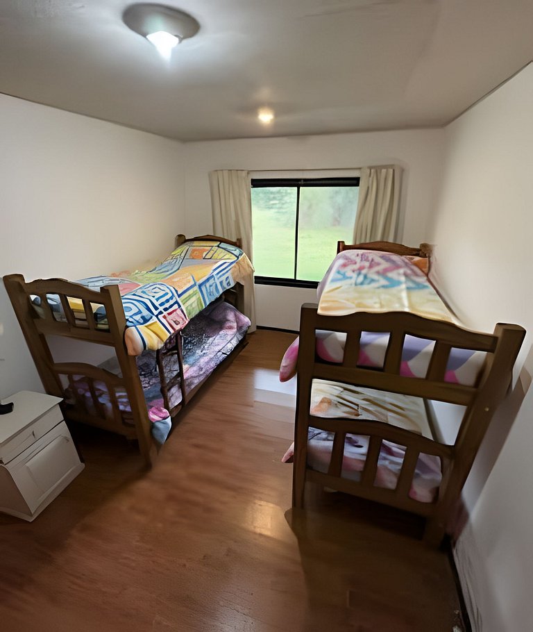 Hermosa Mansión c/pileta y jacuzzi -Barrio privado