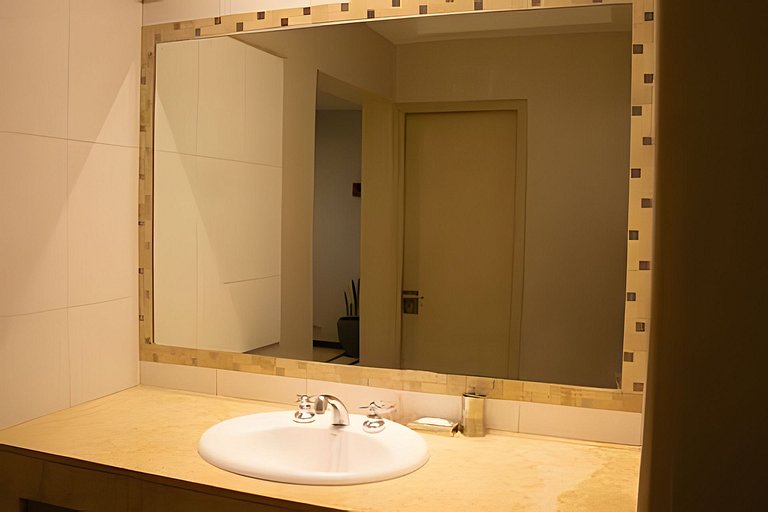 Piso completo Centrico-Terraza-Jacuzzi-AA