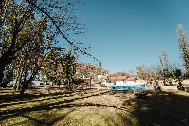 Cálida hab. c/baño privado y vista al jardín